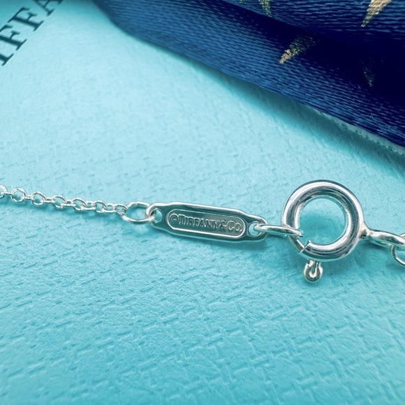 Tiffany & Co Sapphire Knot Key Charm Necklace in Sterling Silver with PACKAGING - Picture 8 of 11